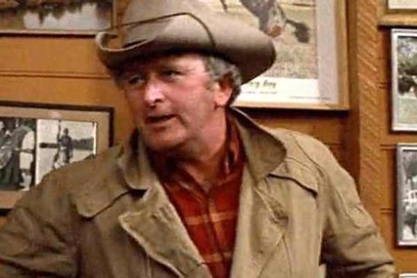 Crocodile Dundee, Flying Doctors actor Terry Gill, 75, dead