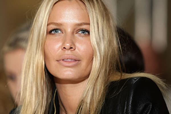 Why the bloody hell are they so mean to lara bingle 