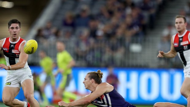Nat Fyfe assumed control of the Dockers with another dominant display.