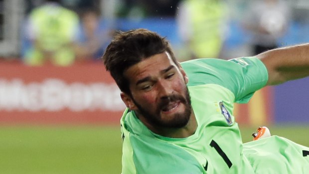"I'm really happy, it's a dream come true to wear such a prestigious shirt for a club of this size": Alisson.