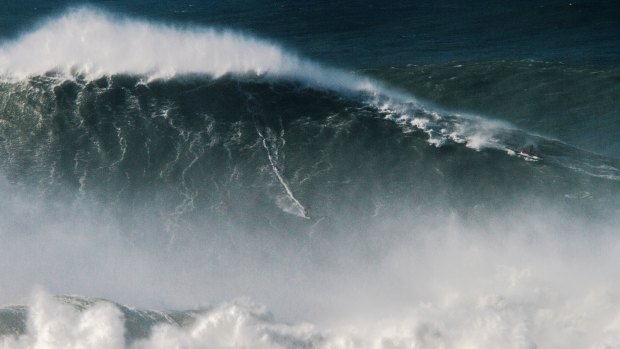 public boat locate Brazil's Koxa surfs biggest wave on record