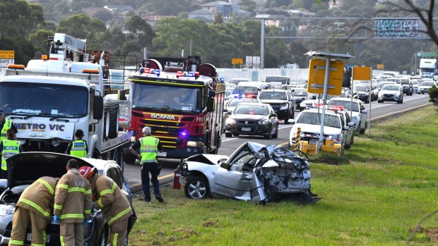 Crash on the Monash Freeway at Stud Road.