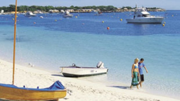 Tourists on the non-stop flight from London to Perth get to explore beautiful Rottnest for free.