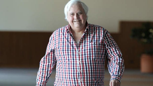 Palmer United Party leader Clive Palmer arrives for his joint press conference with former Liberal leader John Hewson. Photo: Alex Ellinghausen