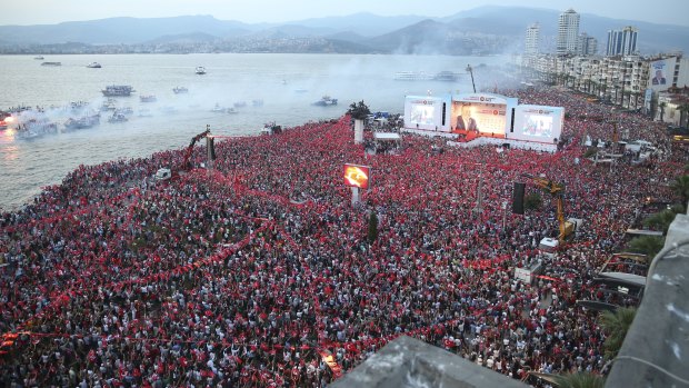 Thousands of supporters of Muharrem Ince, the presidential candidate of Turkey's main opposition Republican People's Party, attend a rally in Izmir.