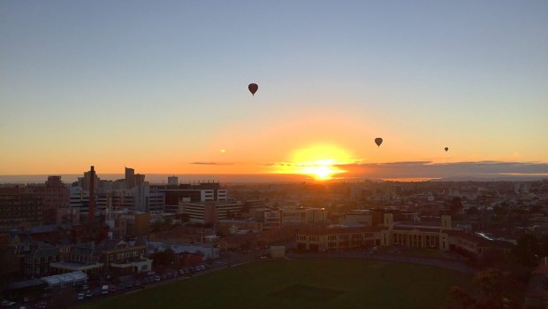 Melbourne's sunrise from Melbourne Express reader Jorge Rueda @sanchopansa30. 