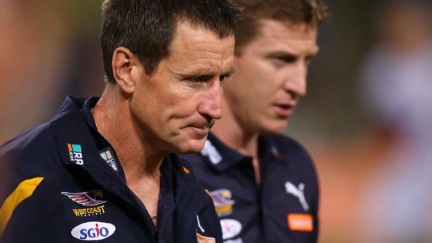 John Worsfold is to step down as coach of the Eagles.