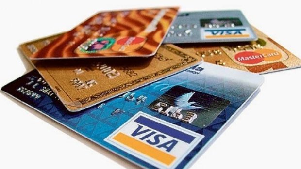 Police say up to four men are involved in the fresh wave of credit card crime.