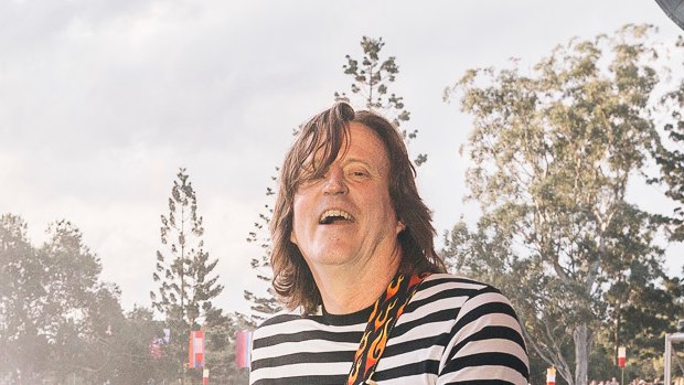 Red Wiggle Murray Cook joins DZ Deathrays on stage at Splendour in the ...