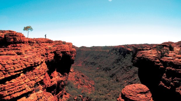 Within the spectacular Kings Canyon is a lush oasis known as the Garden of Eden.