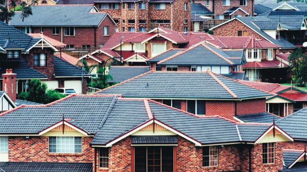 Sydney's housing market is at a turning point, BIS Shrapnel says.