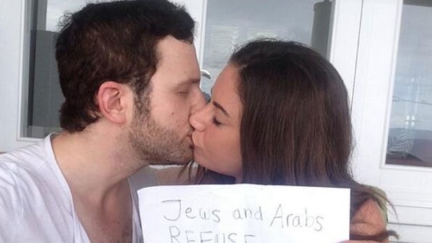 Arab-American journalist Sulome Anderson, kissing her Jewish boyfriend, Jeremy.