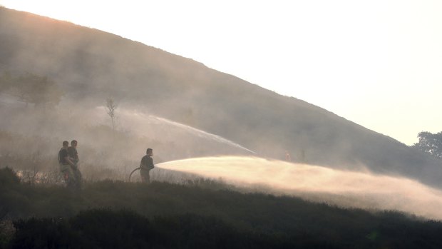 The fire on Saddleworth Moor continues to spread. Police have declared the blaze a major incident and ordered evacuations.