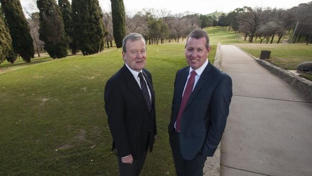 Royal Canberra Golf Club general manager Andrew Casey and president Mac Howell prepare for the major refurbishment of the club's course.