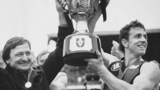 Essendon coach Kevin Sheedy and Captain Terry Daniher with the  VFL Premiership trophy in 1985