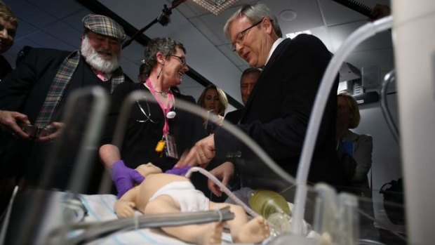 Labor leader Kevin Rudd at the simulator and clinical information centre at the University of Tasmania in Launceston on Tuesday.