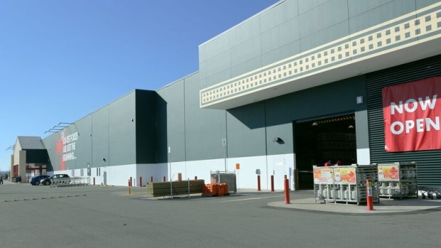 Bunnings Warehouse at Canberra Airport has opened its doors to the public.