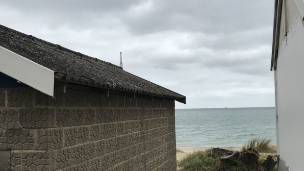 Asbestos on beach boxes in Dromana