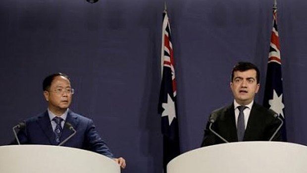 Huang Xiangmo and Sam Dastyari at a press conference for the Chinese community in Sydney on July 17, 2016.