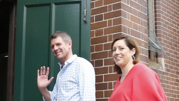 Mike Baird, with wife Kerryn, arrives at St
Matthew's Anglican Church in Manly.