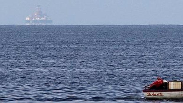 Oil rig arrives for Cuba drilling