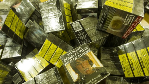 Australia 'plain' tobacco packaging law lauded by WTO
