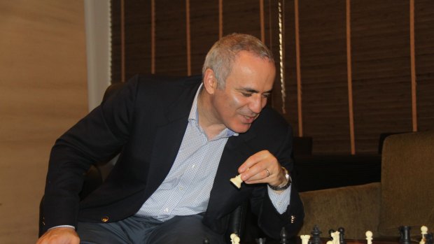 Kasparov Battles Kremlin Moves In Bitter Chess Election