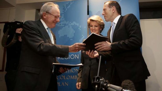 Kevin McCann, deputy opposition leader Julie Bishop and Opposition Leader Tony Abbott discuss the New Colombo Plan.
