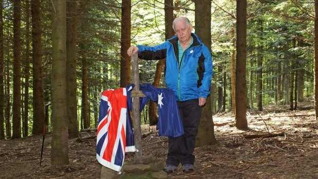 Kevin Lindeberg at the site of Bert Hinkler's crash and death.