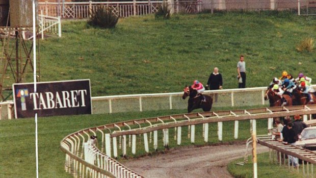 This is what you get for backing favourites. Its 1992, and jockey Shane Dye has taken Caulfield Cup popular elect Vandercross (5-2) to visit the Tabaret on the home turn...