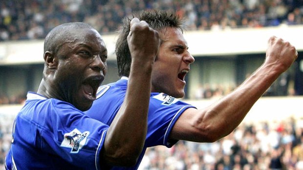 Chelsea's Frank Lampard (right) celebrates with teammate William Gallas.
