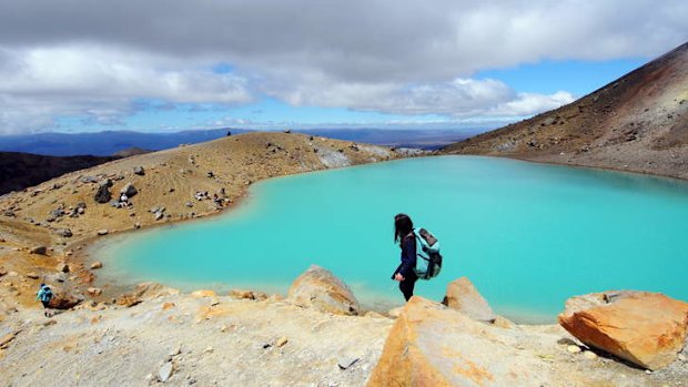 Emerald Lakes, Tongariro Alpine Crossing, New Zealand.