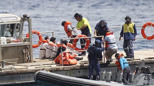 The government says the visa clampdown sends a 'strong message' to people smugglers.