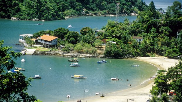 Water water everywhere: Paraty smells salty and a little bit fishy but in an endearing way.
