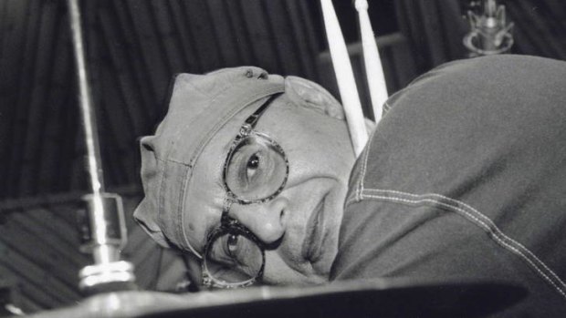 Tell stories, weave dreams ... Paul Motian played with simplicity and instinct.