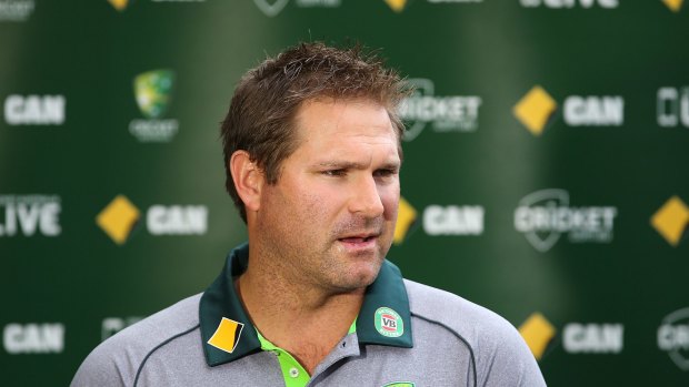 Former Australian bowler Ryan Harris says Australia should have scheduled the home opener at the Gabba.
