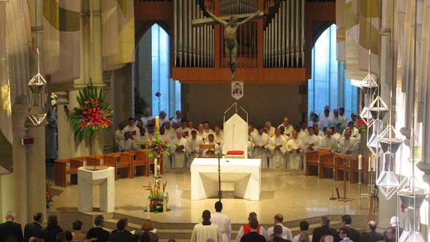 Archbishop Coleridge conducts his first service at St Stephen's.