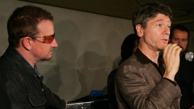 Report architect Professor Jeffrey Sachs, with activist-musician Bono (left).