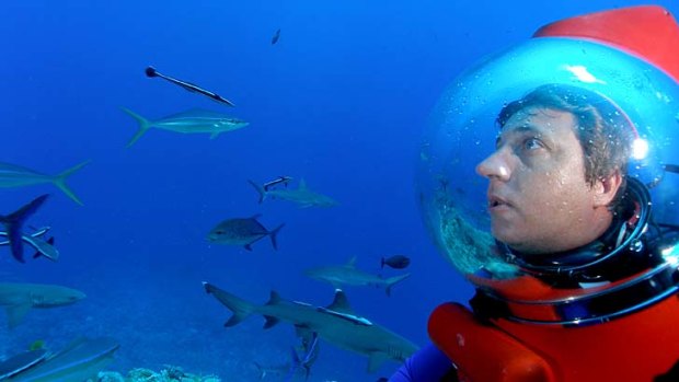 Richard Fitzpatrick will take viewers around the world on a live tour of the Great Barrier Reef on Saturday.