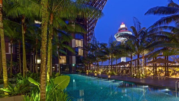 The swimming pool at Crowne Plaza Changi is inviting.