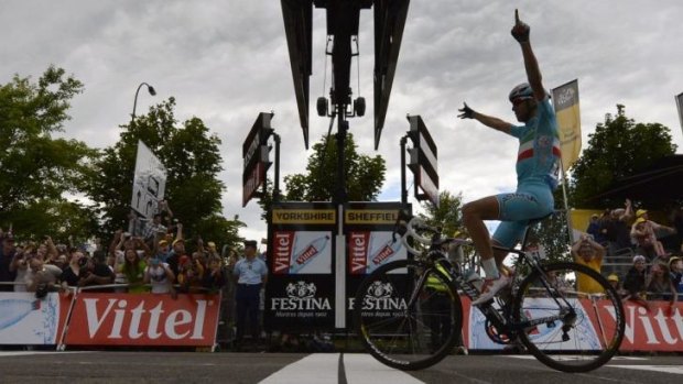 There was no photo finish necessary after Vincenzo Nibali's bold attack in the closing kilometres.
