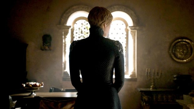 Cersei's ever so cool snake-like outfit defied that of a victim in the Game of Thrones finale.