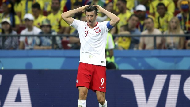 Lonely Lewandowski fails to hit the mark on global stage