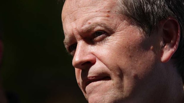 Asbestos the "worst industrial menace": Workplace Relations Minister Bill Shorten.