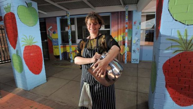 Florey Primary School canteen manager, Jackie Thornton.