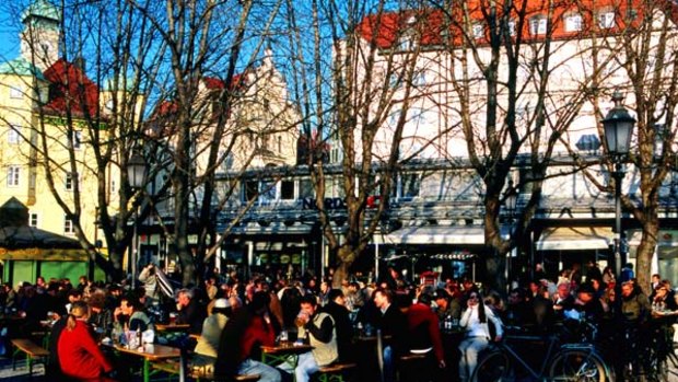 Viktualienmarkt has been the culinary centre for two centuries.