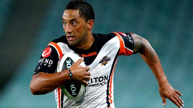 Benji Marshall has pledged the support of all the players to help the victims of the Christchurch earthquake and flood victims in Australia.