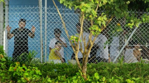 Like everything "collapsed": A former detainee of the Manus Island detention centre recalls the violent clash on October 18.