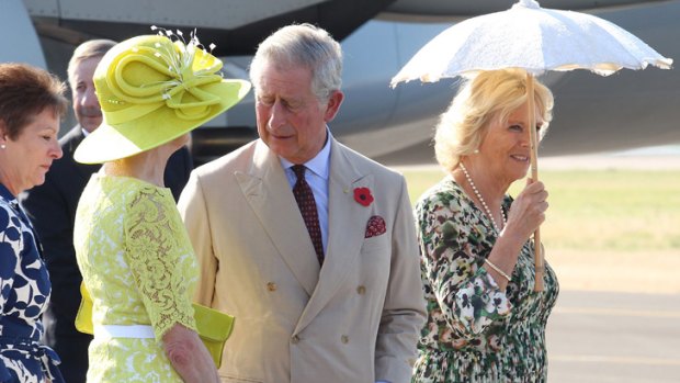 Governor-General Quentin Bryce greets  the royal couple.