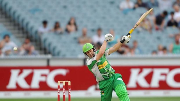 Air swings were the order of the day as the new Big Bash League kicked off at the MCG last night. Melbourne Stars batsman David Hussey got in the spirit against the Sydney Thunder, taking on bowler Scott Coyte in front of a disappointing crowd of about 23,000.